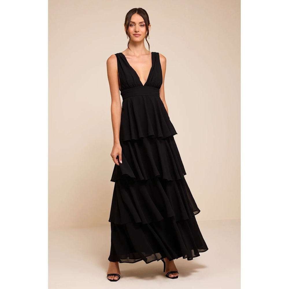 Lulus NWT Amazing Evening Black Tiered Maxi Dress - Medium